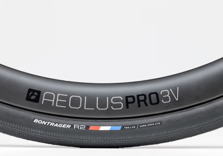 Bontrager R2 Hard-Case Lite Road Tire